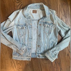 COPY - American Eagle Outfitters Destroyed & Ripped Light Wash Denim Jacket - S…